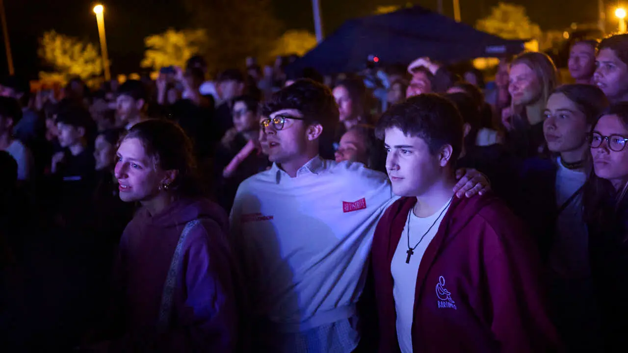 El seminario acoge un encuentro de j&oacute;venes con un concierto de Hakuna que se incluye dentro de la jornada mundial de oraci&oacute;n por las vocaciones. PABLO LASAOSA