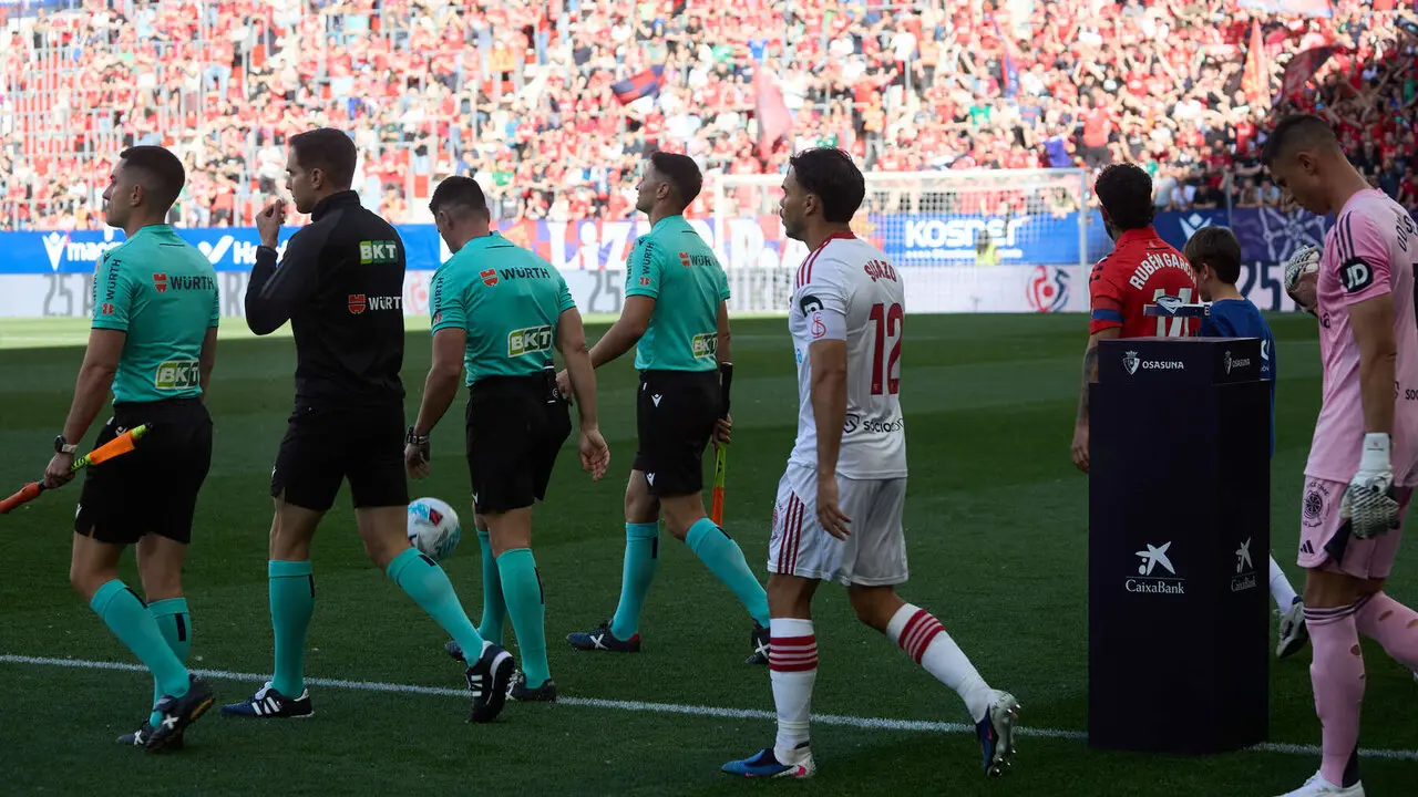 Partido de La Liga EA Sports entre CA Osasuna y Sevilla FC disputado en el estadio de El Sadar en Pamplona. I&Ntilde;IGO ALZUGARAY