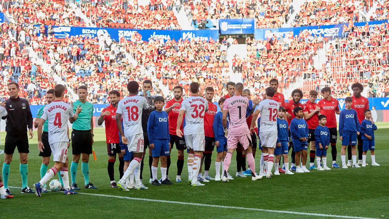 Partido de La Liga EA Sports entre CA Osasuna y Sevilla FC disputado en el estadio de El Sadar en Pamplona. I&Ntilde;IGO ALZUGARAY