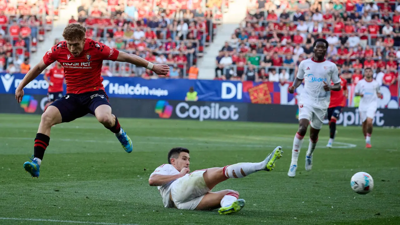 Partido de La Liga EA Sports entre CA Osasuna y Sevilla FC disputado en el estadio de El Sadar en Pamplona. I&Ntilde;IGO ALZUGARAY