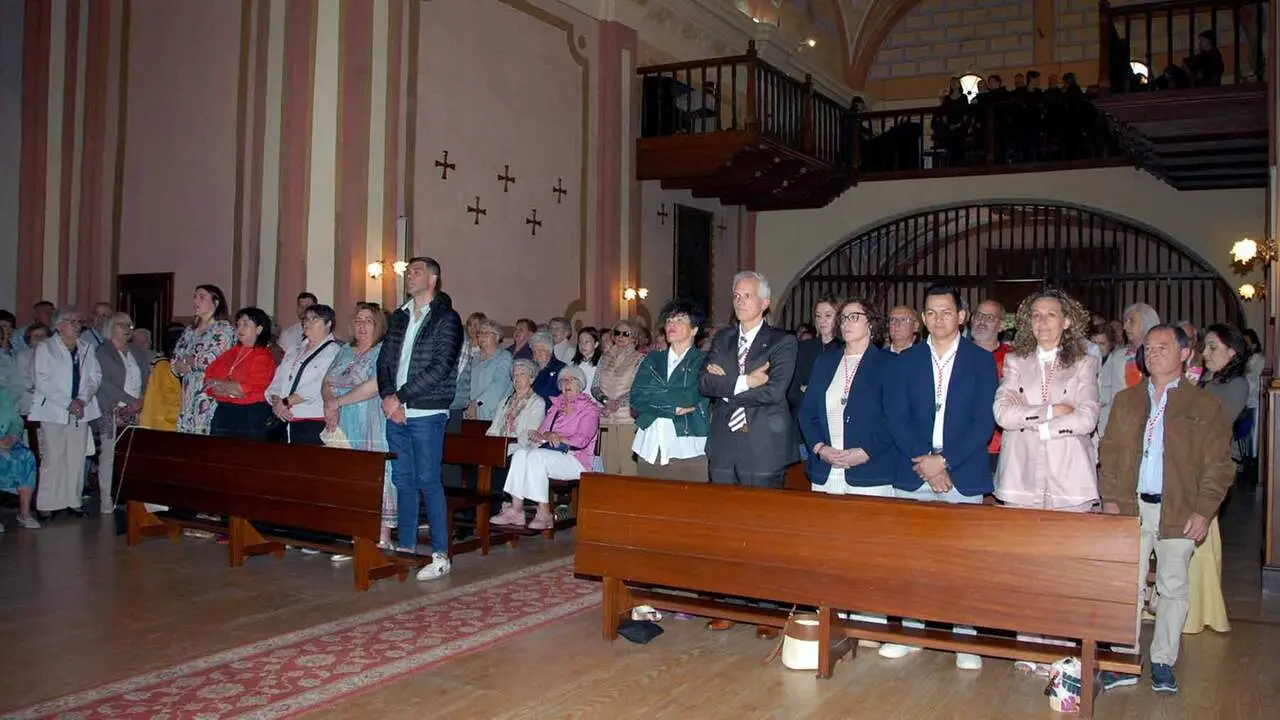 Caparroso celebra San Marcos con romer&iacute;a, reparto de 3.500 raciones de pan y queso y el popular Sotifest en El Sotillo. AMAYA LUQUI