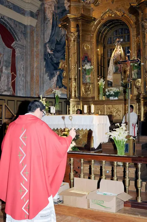 Caparroso celebra San Marcos con romer&iacute;a, reparto de 3.500 raciones de pan y queso y el popular Sotifest en El Sotillo. AMAYA LUQUI