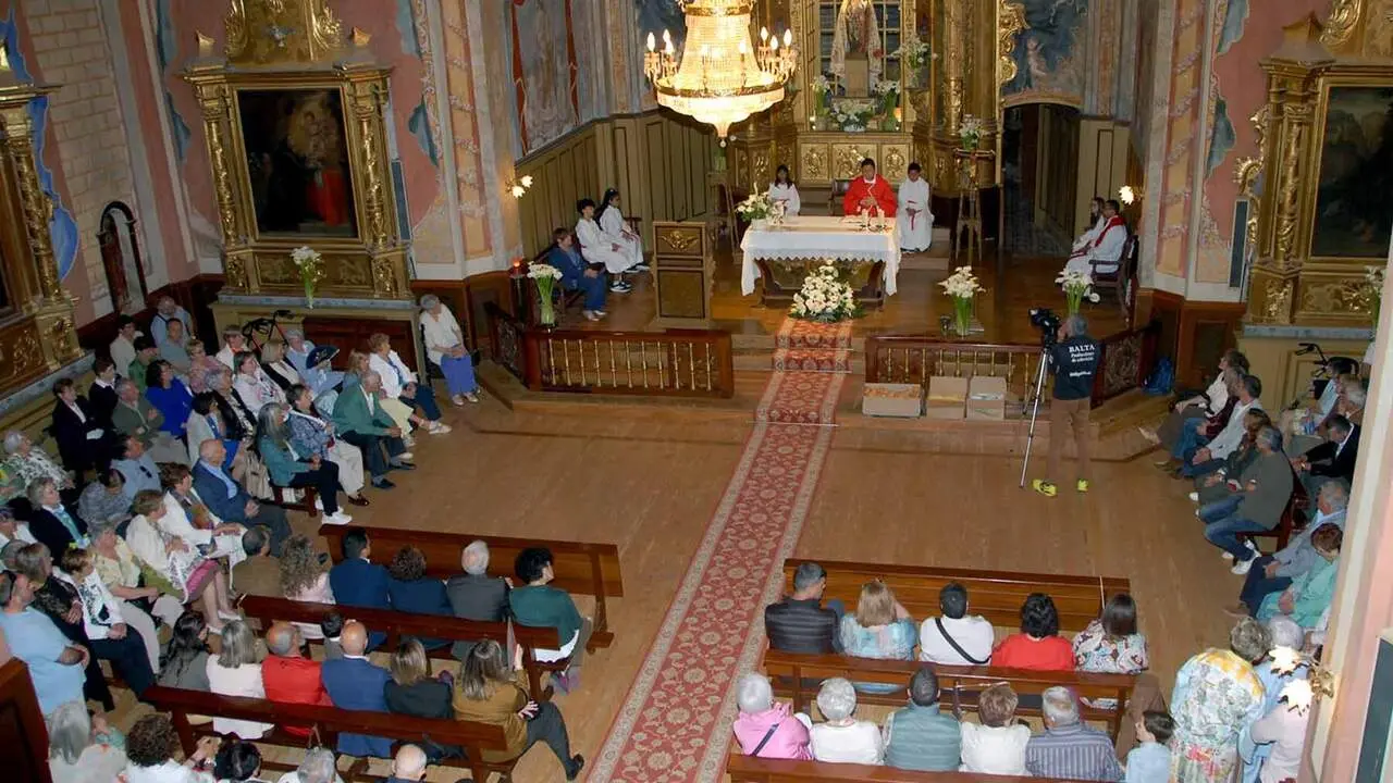 Caparroso celebra San Marcos con romer&iacute;a, reparto de 3.500 raciones de pan y queso y el popular Sotifest en El Sotillo. AMAYA LUQUI