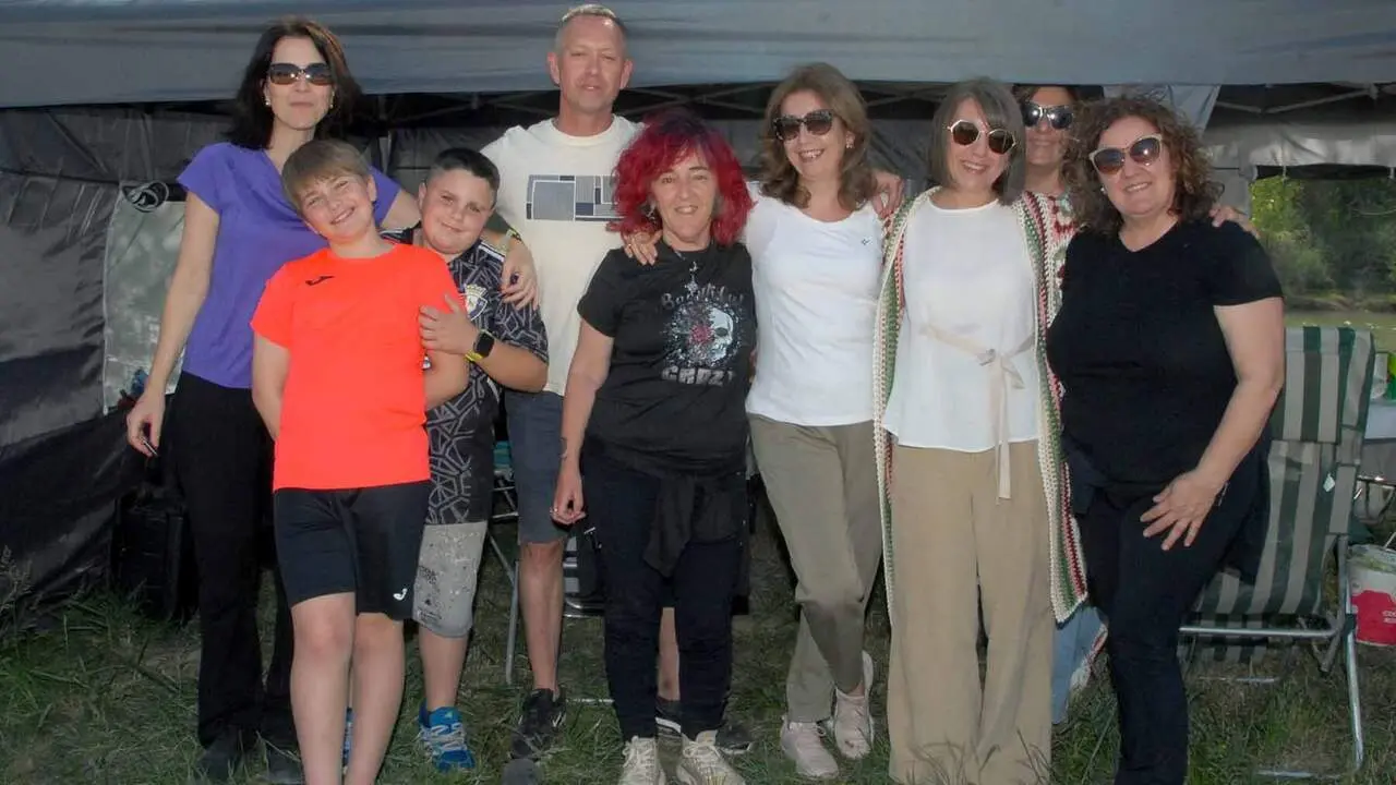 Caparroso celebra San Marcos con romer&iacute;a, reparto de 3.500 raciones de pan y queso y el popular Sotifest en El Sotillo. AMAYA LUQUI