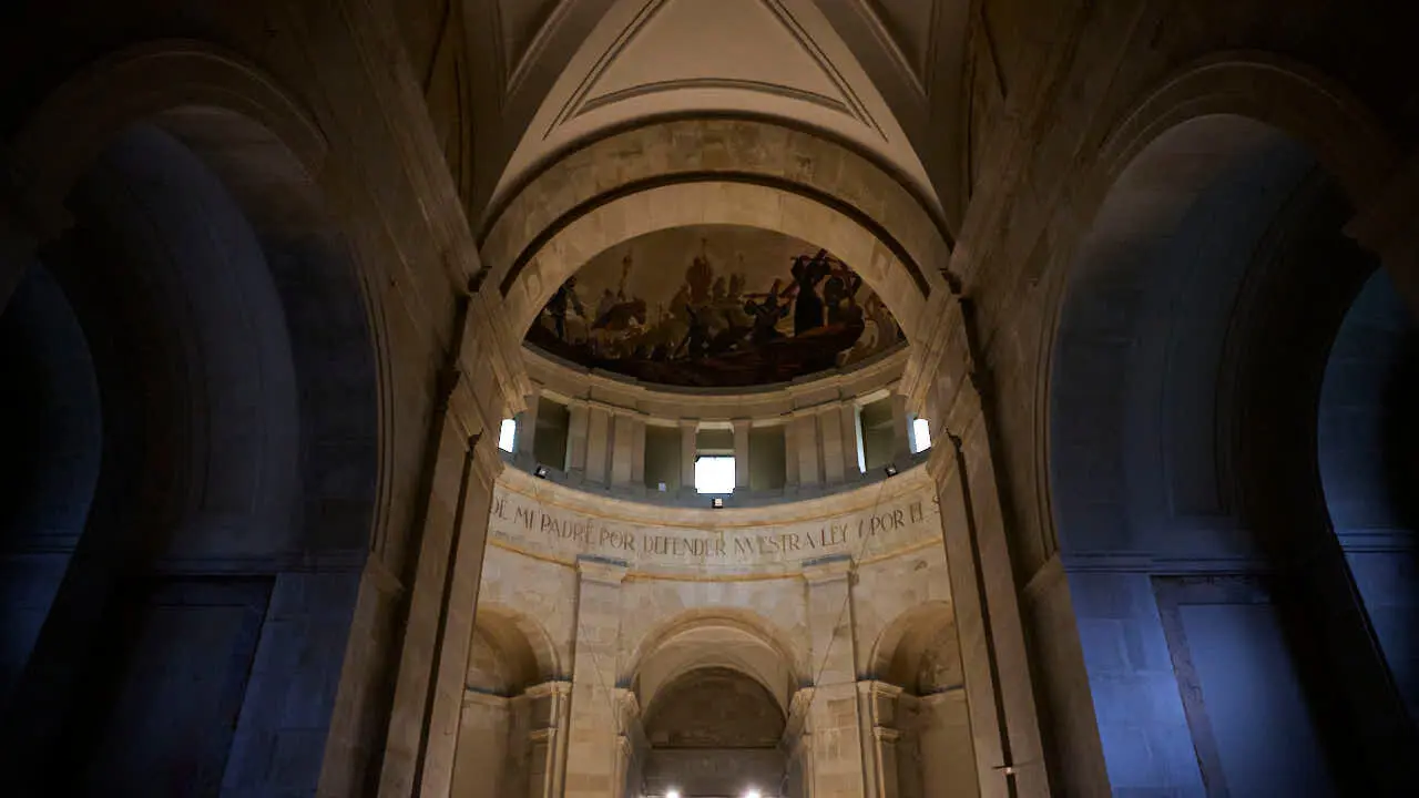 La Gerencia y la Comisi&oacute;n de Urbanismo visitan el Monumento a los Ca&iacute;dos. PABLO LASAOSA