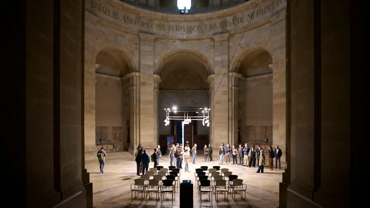 La Gerencia y la Comisi&oacute;n de Urbanismo visitan el Monumento a los Ca&iacute;dos. PABLO LASAOSA