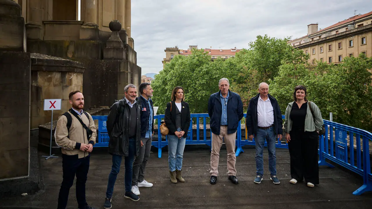 La Gerencia y la Comisi&oacute;n de Urbanismo visitan el Monumento a los Ca&iacute;dos. PABLO LASAOSA