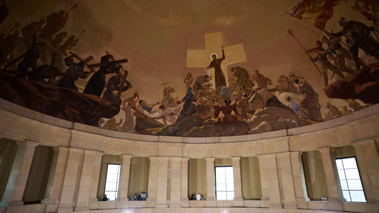 La Gerencia y la Comisi&oacute;n de Urbanismo visitan el Monumento a los Ca&iacute;dos. PABLO LASAOSA