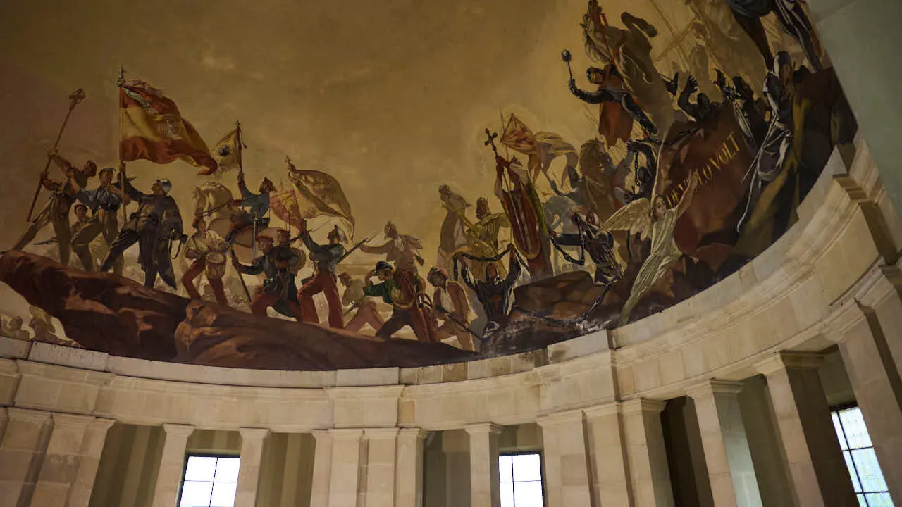 La Gerencia y la Comisi&oacute;n de Urbanismo visitan el Monumento a los Ca&iacute;dos. PABLO LASAOSA