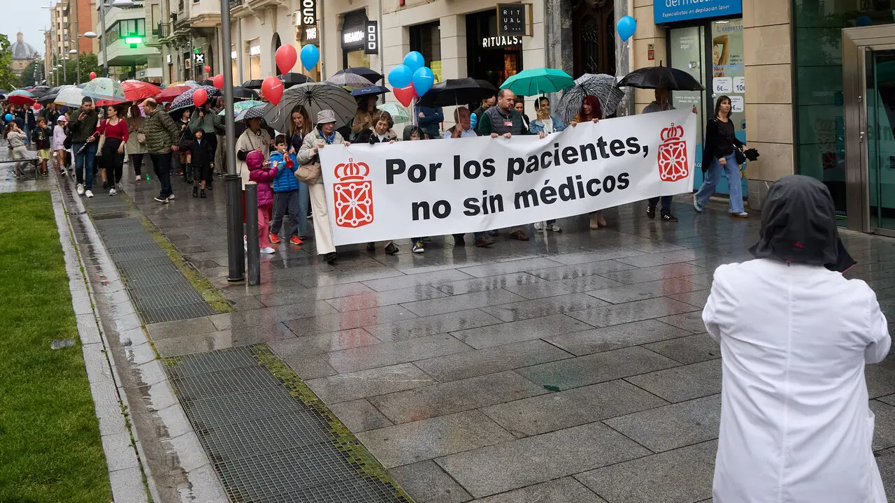 Manifestaci&oacute;n en defensa de la profesi&oacute;n m&eacute;dica convocada por el Sindicato M&eacute;dico de Navarra (SMN). NAVARRA.COM