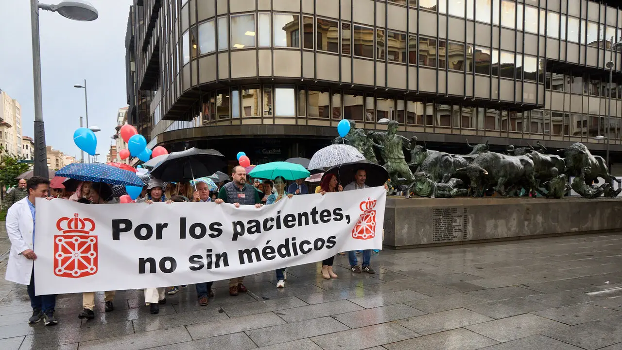 Manifestaci&oacute;n en defensa de la profesi&oacute;n m&eacute;dica convocada por el Sindicato M&eacute;dico de Navarra (SMN). NAVARRA.COM