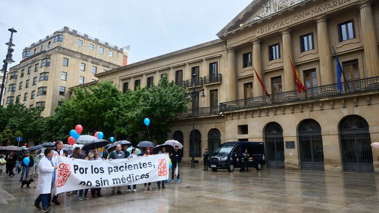 Manifestaci&oacute;n en defensa de la profesi&oacute;n m&eacute;dica convocada por el Sindicato M&eacute;dico de Navarra (SMN). NAVARRA.COM
