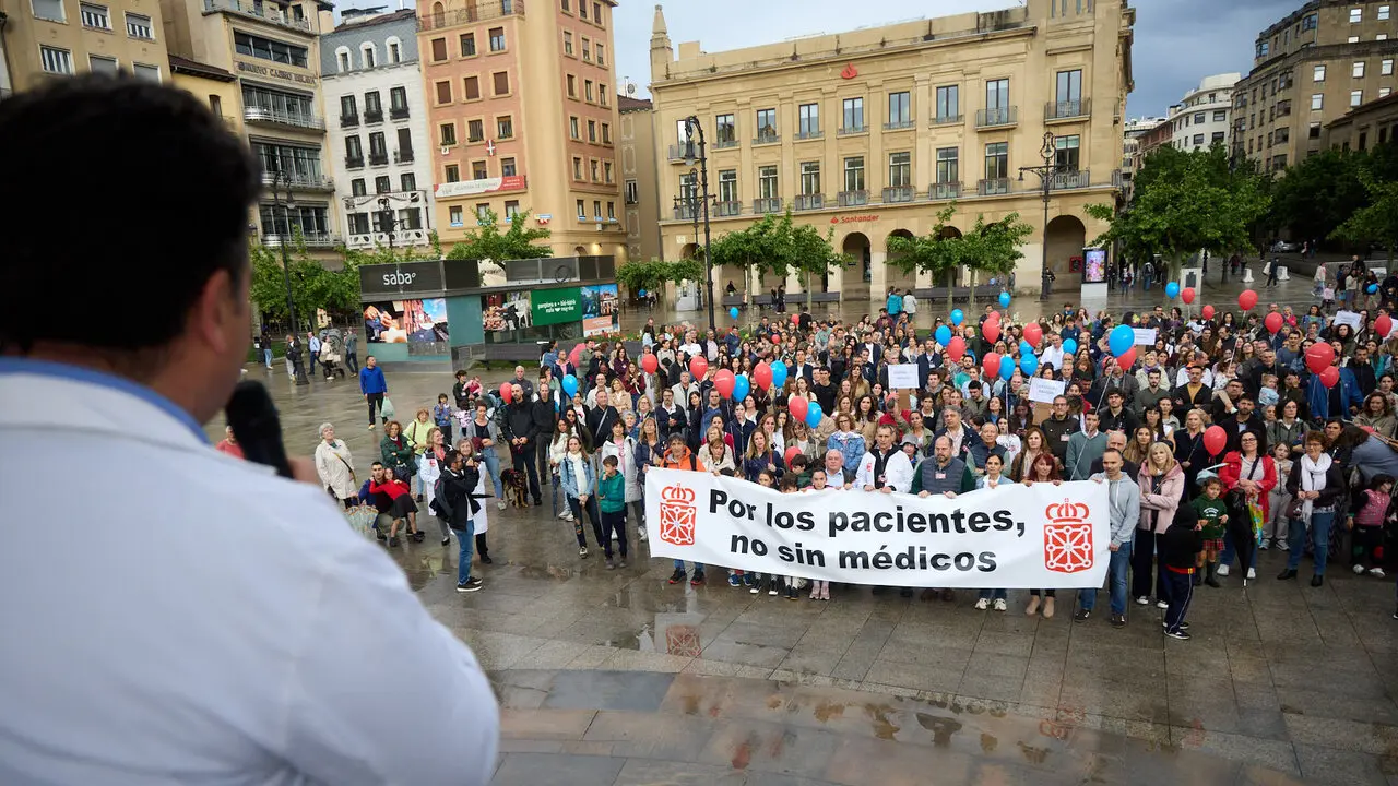 Manifestaci&oacute;n en defensa de la profesi&oacute;n m&eacute;dica convocada por el Sindicato M&eacute;dico de Navarra (SMN). NAVARRA.COM