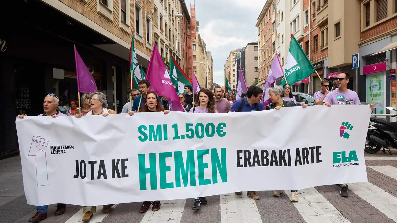 Manifestaci&oacute;n del sindicato ELA con motivo del Primero de Mayo. NAVARRA.COM