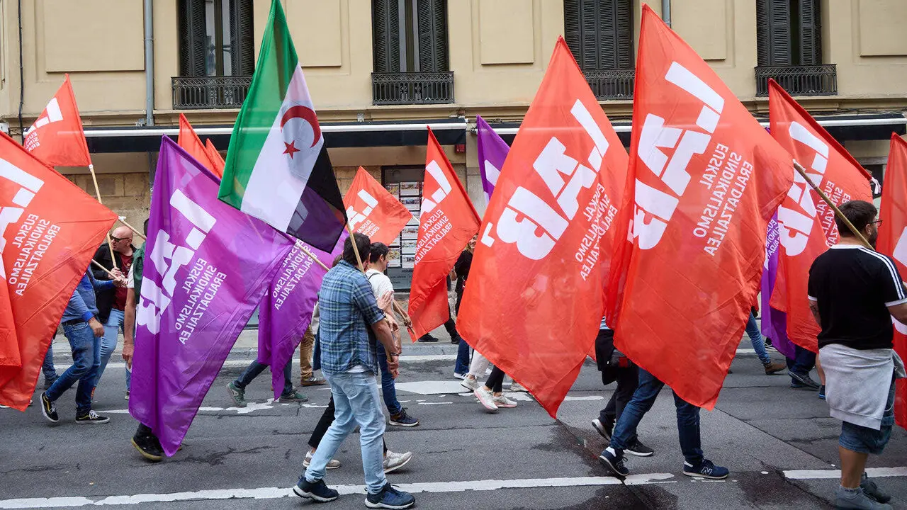 Manifestaci&oacute;n del sindicato LAB con motivo del Primero de Mayo. NAVARRA.COM