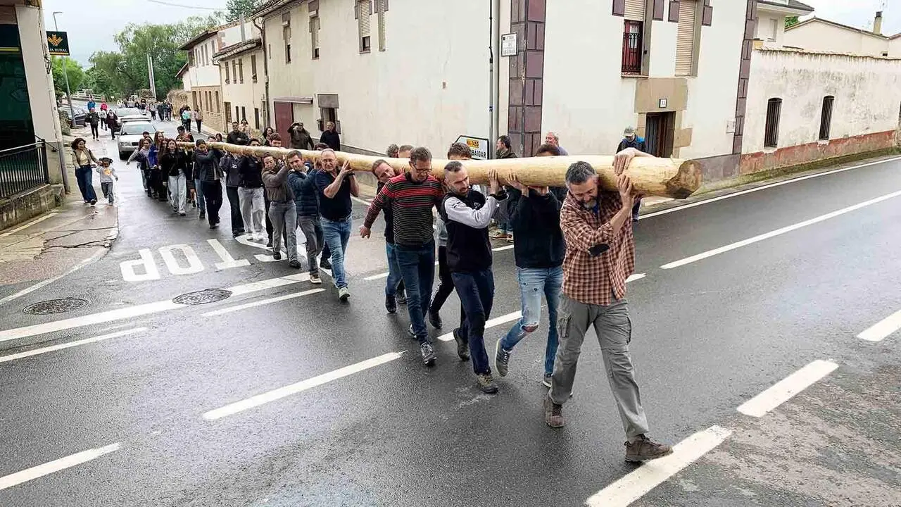 Murieta celebra la fiesta del 'mayo' con una chistorrada popular. Navarra.com