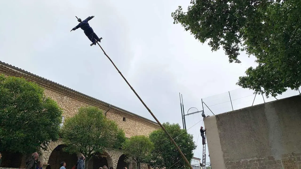 Murieta celebra la fiesta del 'mayo' con una chistorrada popular. Navarra.com