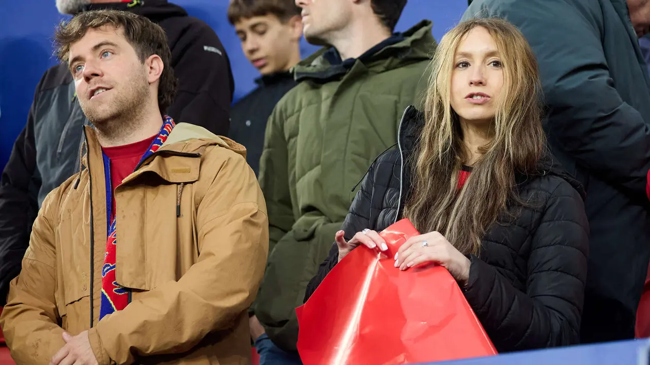La grada del estadio de El Sadar durante el partido de La Liga EA Sports entre CA Osasuna y FC Barcelona disputado en Pamplona. I&Ntilde;IGO ALZUGARAY