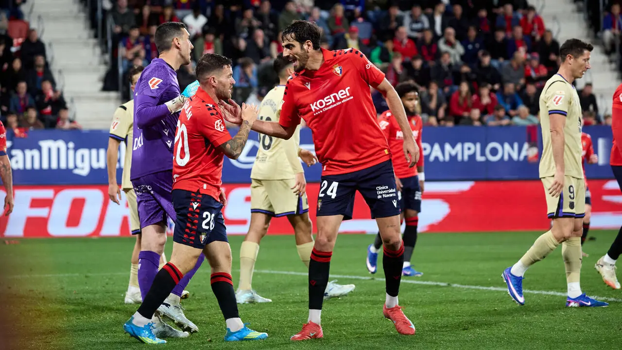 Partido de La Liga EA Sports entre CA Osasuna y FC Barcelona disputado en el estadio de El Sadar en Pamplona. I&Ntilde;IGO ALZUGARAY