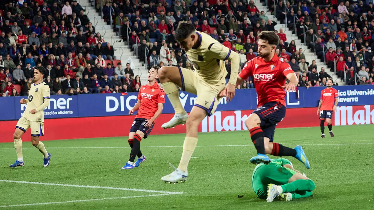 Partido de La Liga EA Sports entre CA Osasuna y FC Barcelona disputado en el estadio de El Sadar en Pamplona. I&Ntilde;IGO ALZUGARAY
