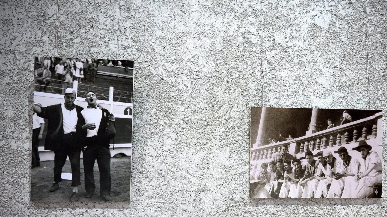 Exposici&oacute;n fotogr&aacute;fica de la Pe&ntilde;a Irrintzi en el Palacio Condestable de Pamplona con motivo de su 75 aniversario. I&Ntilde;IGO ALZUGARAY