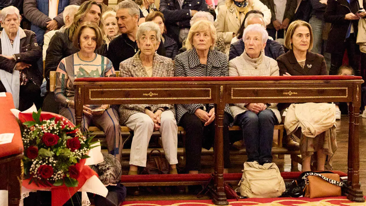 Misa del 5 de mayo en la Capilla de San Ferm&iacute;n de la iglesia de San Lorenzo con motivo del quinto pelda&ntilde;o de la escalera sanferminera de 2026. I&Ntilde;IGO ALZUGARAY