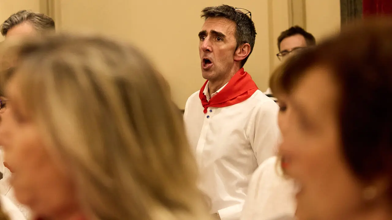 Misa del 5 de mayo en la Capilla de San Ferm&iacute;n de la iglesia de San Lorenzo con motivo del quinto pelda&ntilde;o de la escalera sanferminera de 2026. I&Ntilde;IGO ALZUGARAY