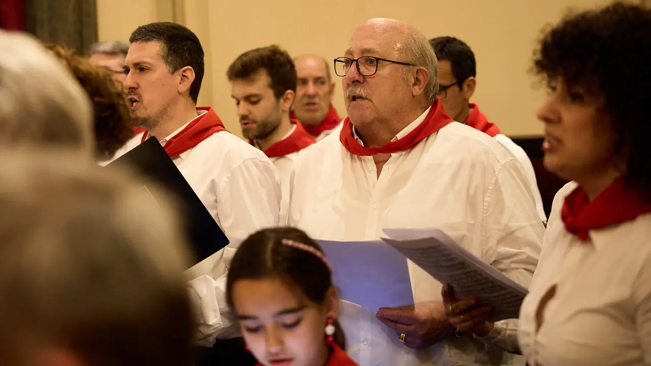 Misa del 5 de mayo en la Capilla de San Ferm&iacute;n de la iglesia de San Lorenzo con motivo del quinto pelda&ntilde;o de la escalera sanferminera de 2026. I&Ntilde;IGO ALZUGARAY