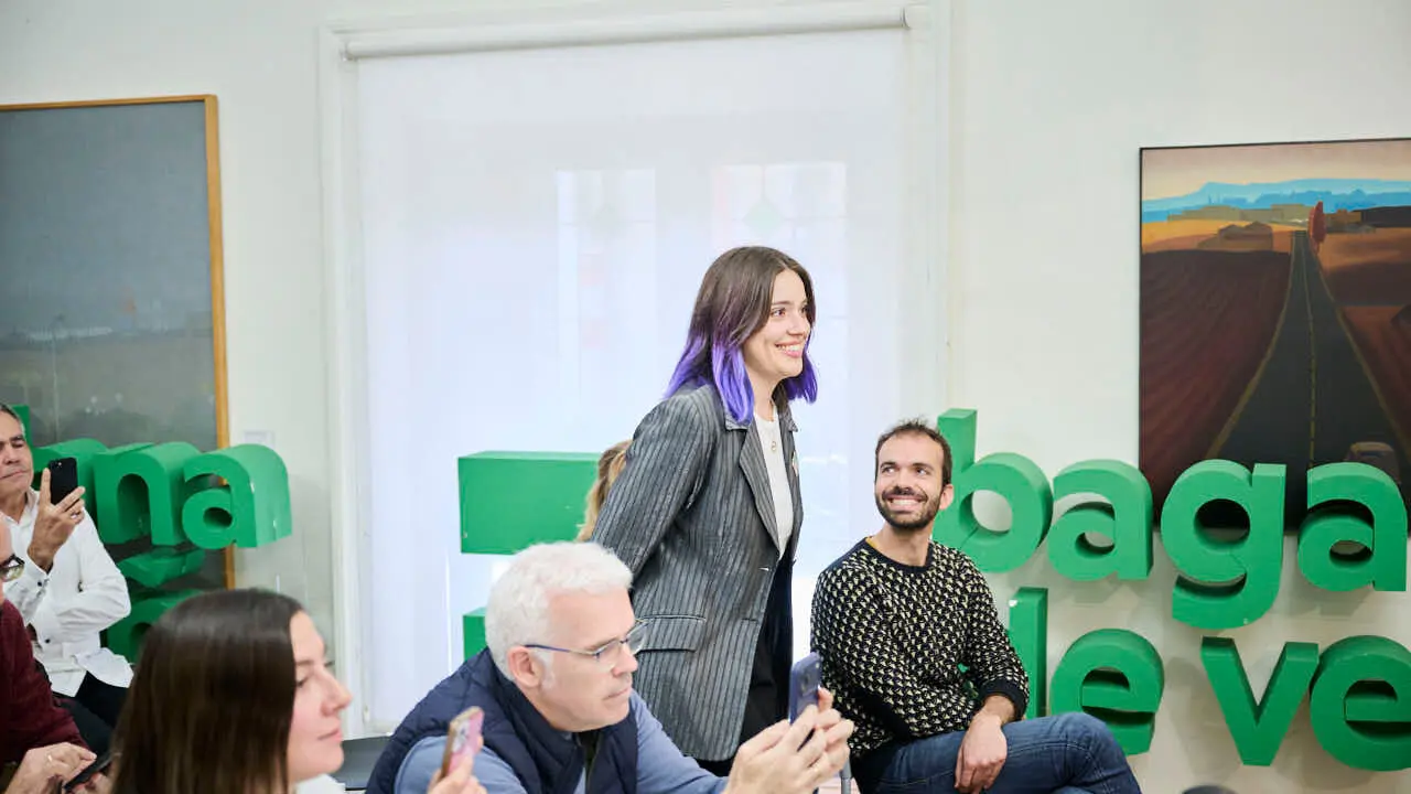 Marta Garatea, autora del cartel de las fiestas de San Ferm&iacute;n 2026. PABLO LASAOSA