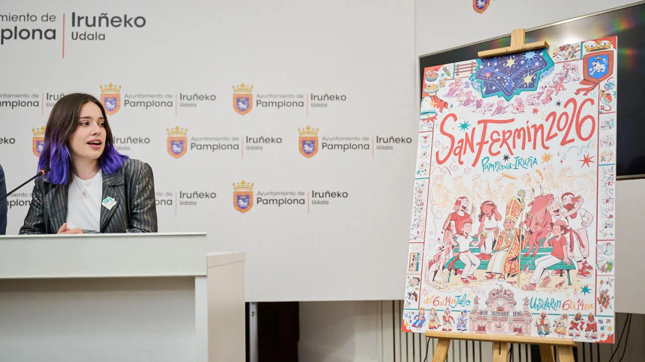 Marta Garatea, autora del cartel de las fiestas de San Ferm&iacute;n 2026. PABLO LASAOSA
