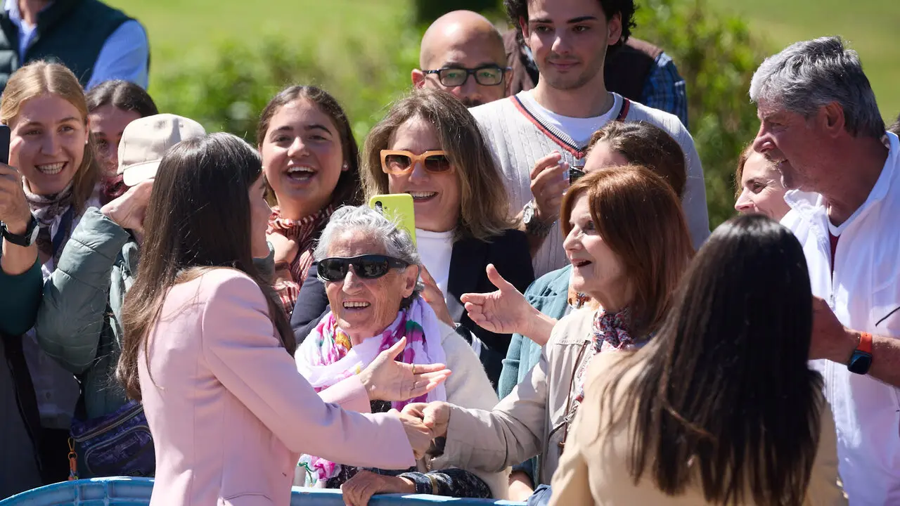 La Reina Letizia visita Pamplona para presidir el acto de conmemoraci&oacute;n del D&iacute;a Mundial de la Cruz Roja y de la Media Luna Roja, en el Museo Universidad de Navarra. I&Ntilde;IGO ALZUGARAY