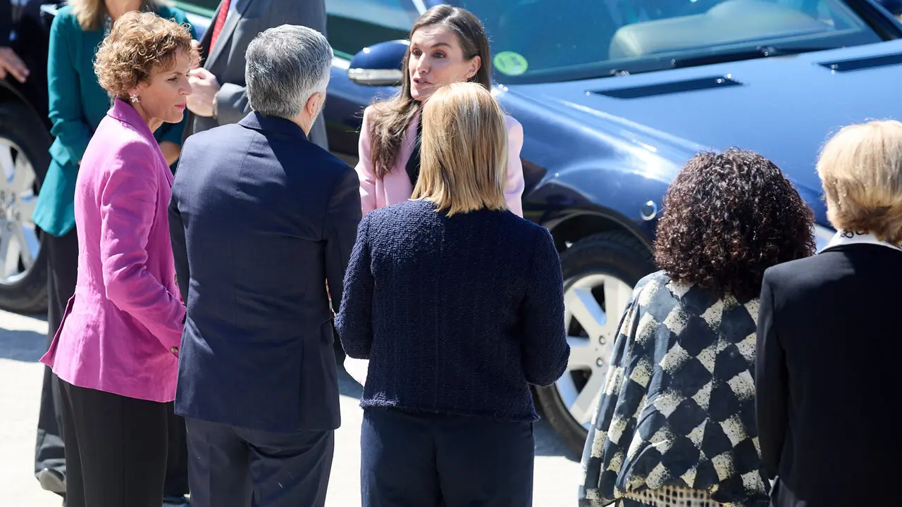 La Reina Letizia visita Pamplona para presidir el acto de conmemoraci&oacute;n del D&iacute;a Mundial de la Cruz Roja y de la Media Luna Roja, en el Museo Universidad de Navarra. I&Ntilde;IGO ALZUGARAY