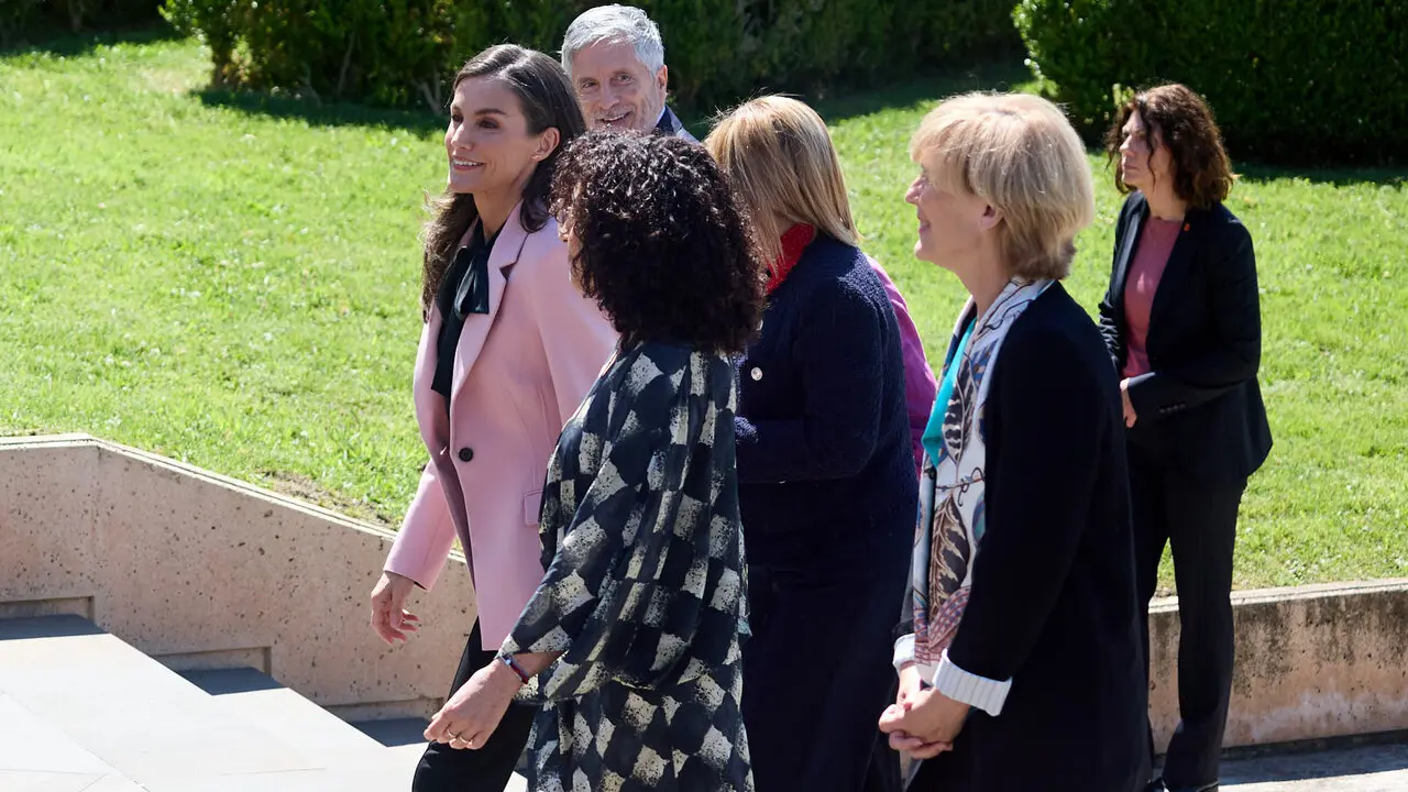La Reina Letizia visita Pamplona para presidir el acto de conmemoraci&oacute;n del D&iacute;a Mundial de la Cruz Roja y de la Media Luna Roja, en el Museo Universidad de Navarra. I&Ntilde;IGO ALZUGARAY
