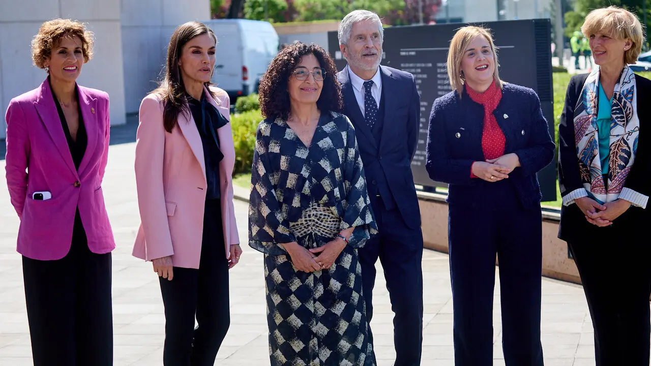 La Reina Letizia visita Pamplona para presidir el acto de conmemoraci&oacute;n del D&iacute;a Mundial de la Cruz Roja y de la Media Luna Roja, en el Museo Universidad de Navarra. I&Ntilde;IGO ALZUGARAY