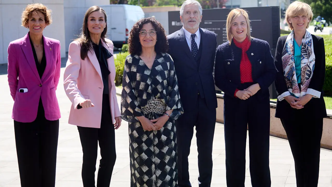 La Reina Letizia visita Pamplona para presidir el acto de conmemoraci&oacute;n del D&iacute;a Mundial de la Cruz Roja y de la Media Luna Roja, en el Museo Universidad de Navarra. I&Ntilde;IGO ALZUGARAY
