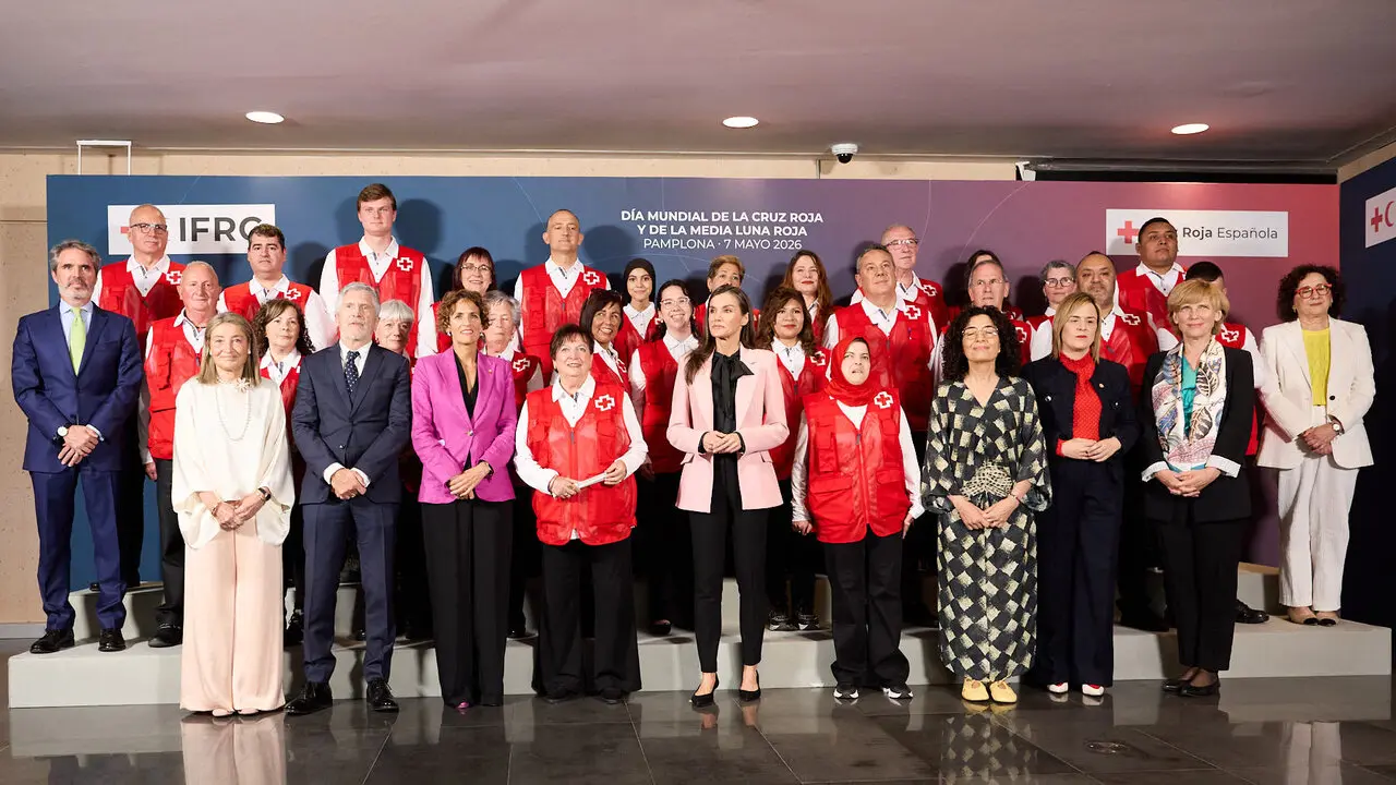 La Reina Letizia visita Pamplona para presidir el acto de conmemoraci&oacute;n del D&iacute;a Mundial de la Cruz Roja y de la Media Luna Roja, en el Museo Universidad de Navarra. I&Ntilde;IGO ALZUGARAY