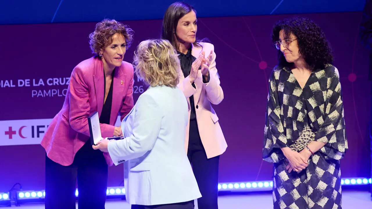 La Reina Letizia visita Pamplona para presidir el acto de conmemoraci&oacute;n del D&iacute;a Mundial de la Cruz Roja y de la Media Luna Roja, en el Museo Universidad de Navarra. I&Ntilde;IGO ALZUGARAY