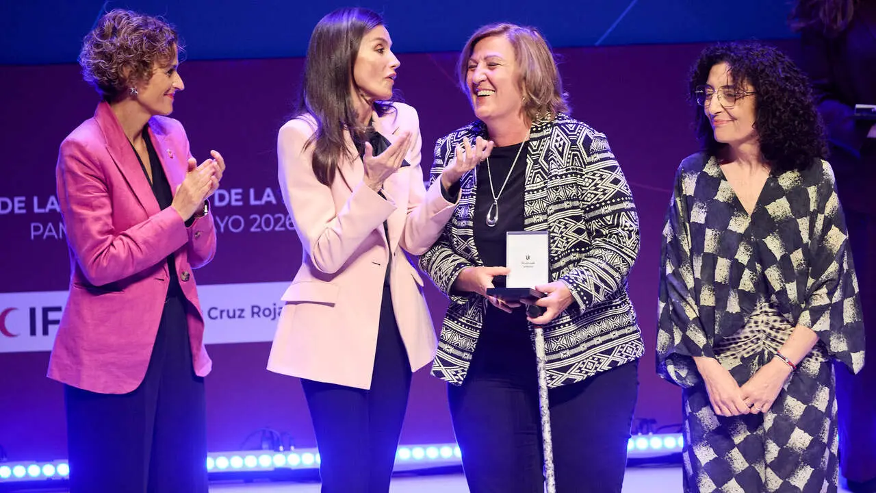 La Reina Letizia visita Pamplona para presidir el acto de conmemoraci&oacute;n del D&iacute;a Mundial de la Cruz Roja y de la Media Luna Roja, en el Museo Universidad de Navarra. I&Ntilde;IGO ALZUGARAY