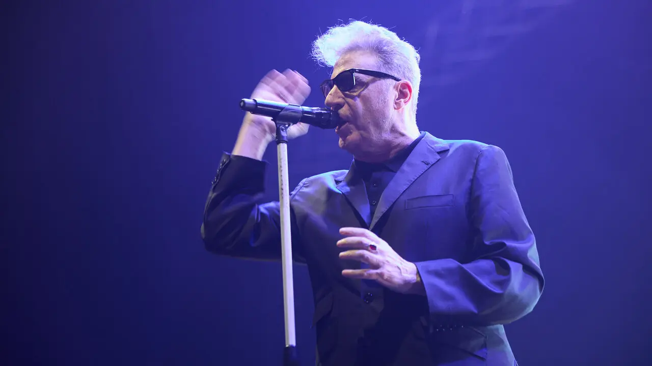 Concierto de Loquillo dentro de su gira &lsquo;Corazones Legendarios&rsquo; en el pabell&oacute;n Navarra Arena de Pamplona. I&Ntilde;IGO ALZUGARAY