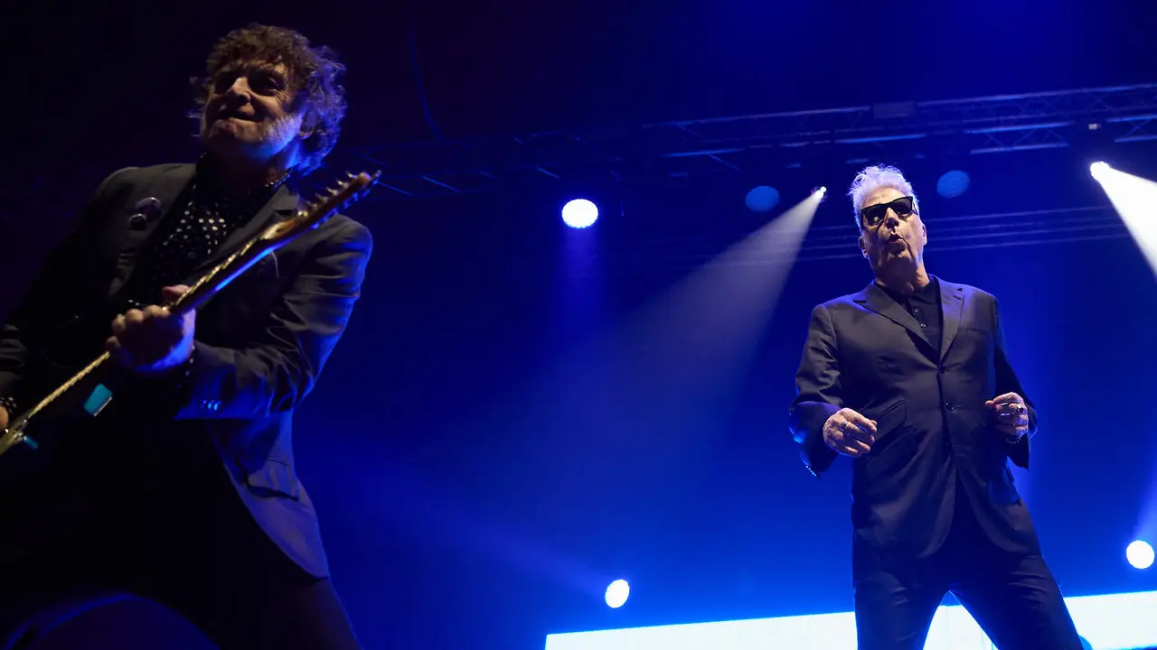 Concierto de Loquillo dentro de su gira &lsquo;Corazones Legendarios&rsquo; en el pabell&oacute;n Navarra Arena de Pamplona. I&Ntilde;IGO ALZUGARAY