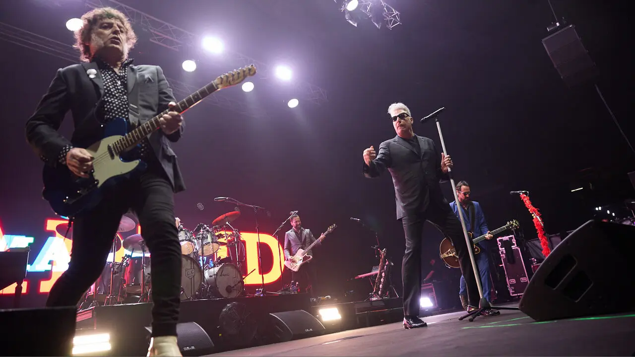 Concierto de Loquillo dentro de su gira &lsquo;Corazones Legendarios&rsquo; en el pabell&oacute;n Navarra Arena de Pamplona. I&Ntilde;IGO ALZUGARAY