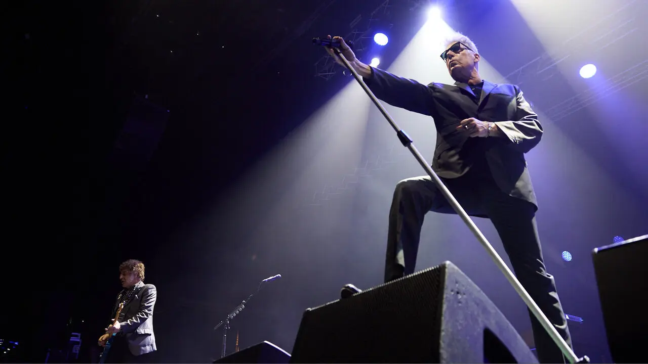 Concierto de Loquillo dentro de su gira &lsquo;Corazones Legendarios&rsquo; en el pabell&oacute;n Navarra Arena de Pamplona. I&Ntilde;IGO ALZUGARAY