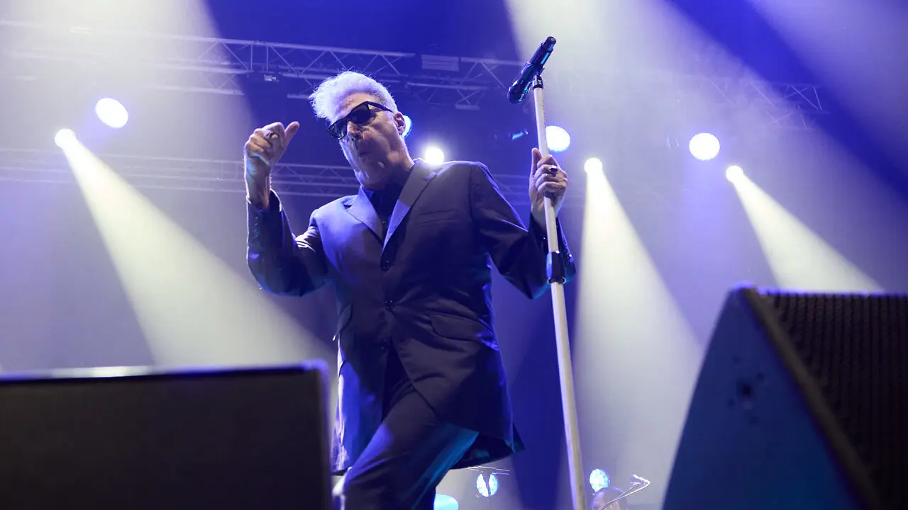 Concierto de Loquillo dentro de su gira &lsquo;Corazones Legendarios&rsquo; en el pabell&oacute;n Navarra Arena de Pamplona. I&Ntilde;IGO ALZUGARAY