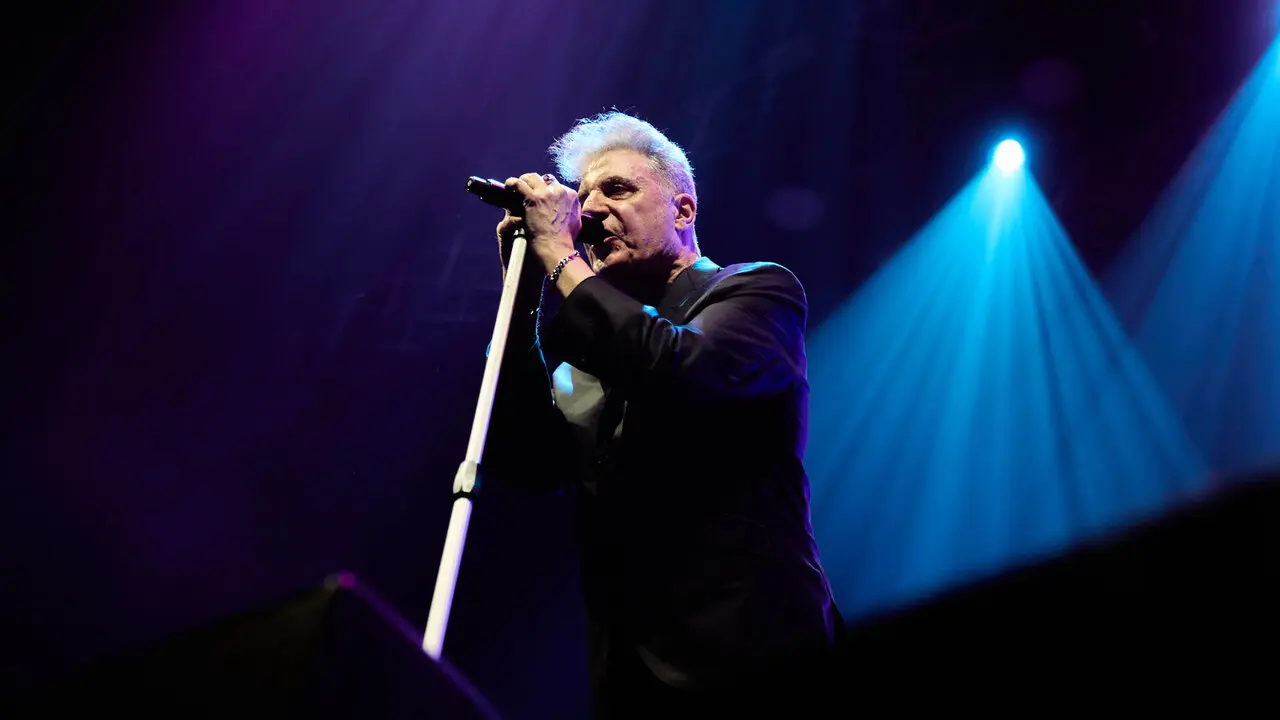 Concierto de Loquillo dentro de su gira &lsquo;Corazones Legendarios&rsquo; en el pabell&oacute;n Navarra Arena de Pamplona. I&Ntilde;IGO ALZUGARAY