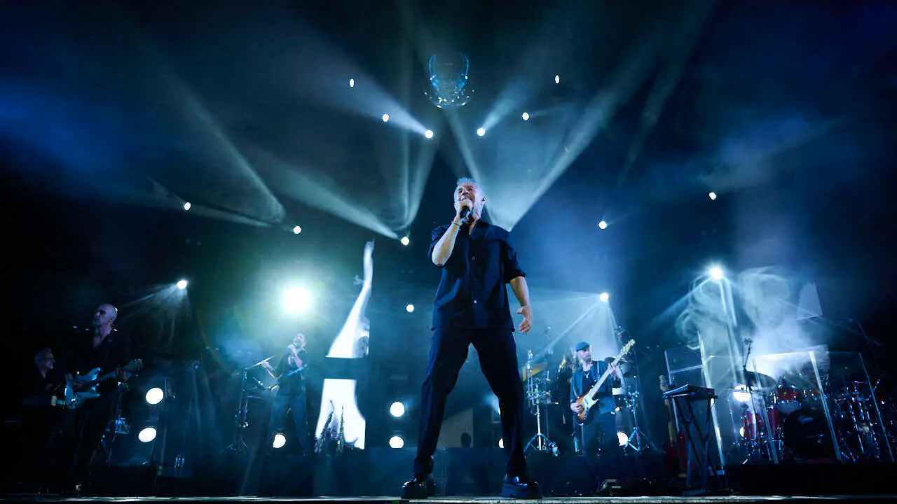 Sergio Dalma ofrece un concierto en Navarra Arena. PABLO LASAOSA