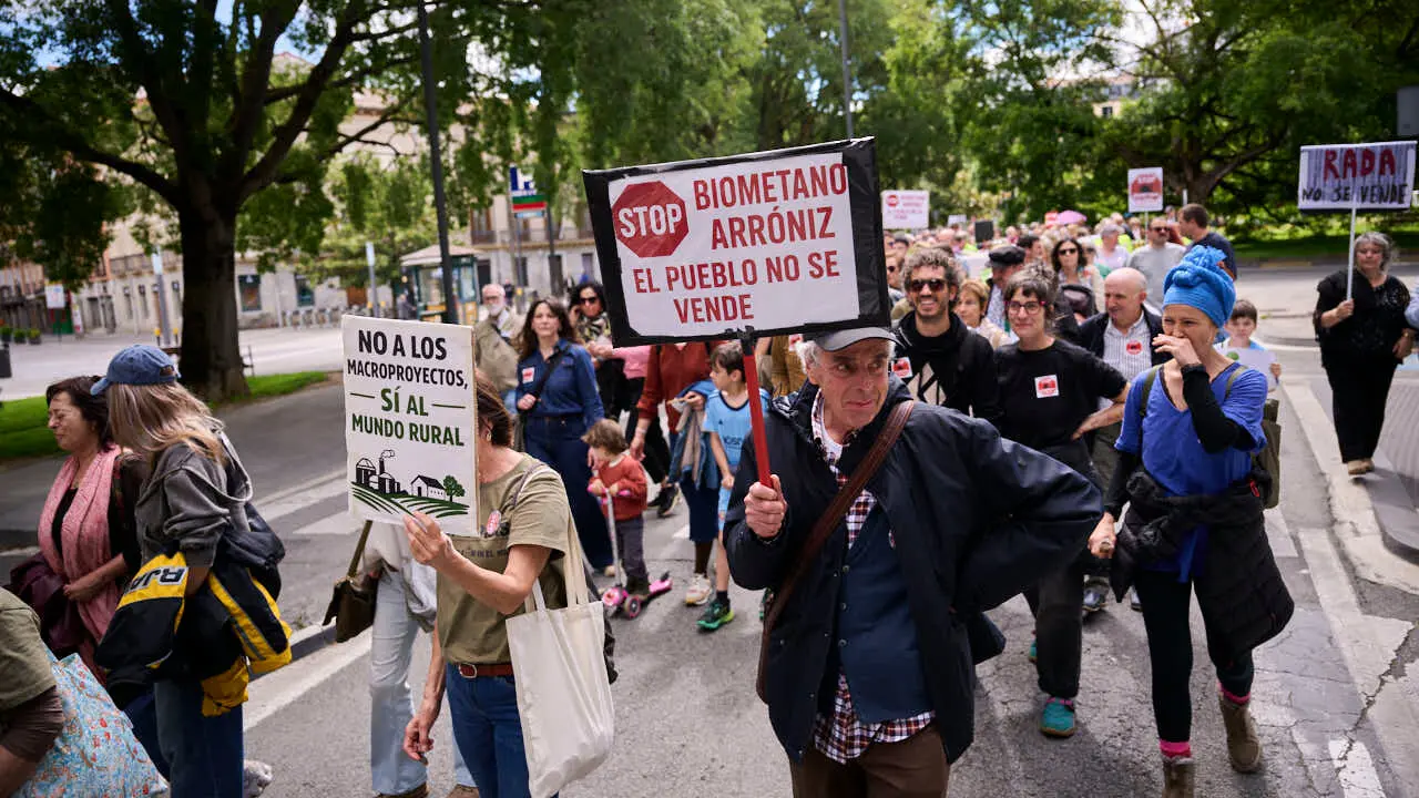 Plataformas contrarias a las plantas de biog&aacute;s proyectadas en varios municipios convocan una manifestaci&oacute;n de rechazo. PABLO LASAOSA