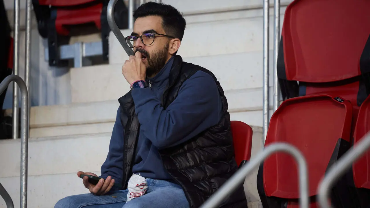 La grada del estadio de El Sadar durante el partido de La Liga EA Sports entre CA Osasuna y Atl&eacute;tico Madrid disputado en Pamplona. I&Ntilde;IGO ALZUGARAY