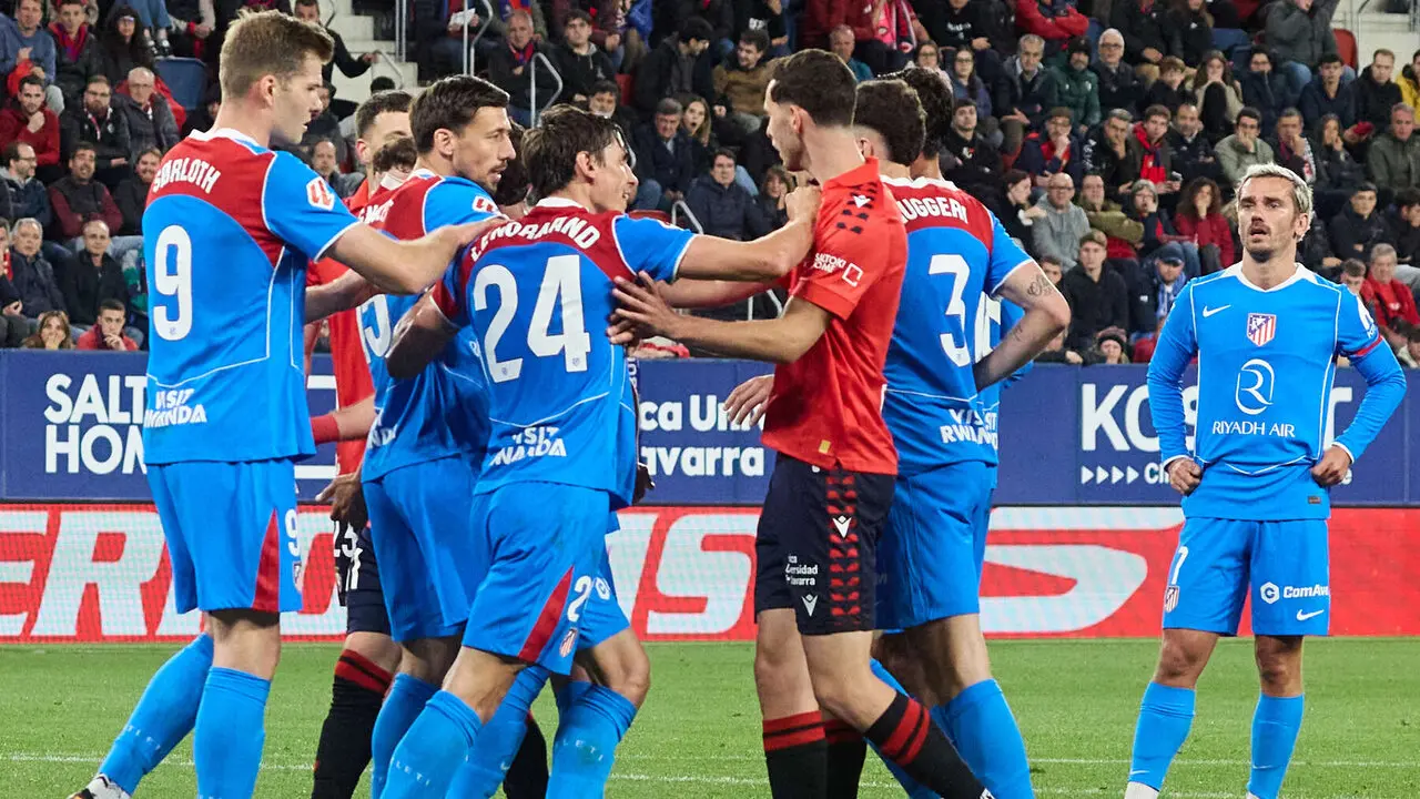 Partido de La Liga EA Sports entre CA Osasuna y Atl&eacute;tico Madrid disputado en el estadio de El Sadar en Pamplona. I&Ntilde;IGO ALZUGARAY