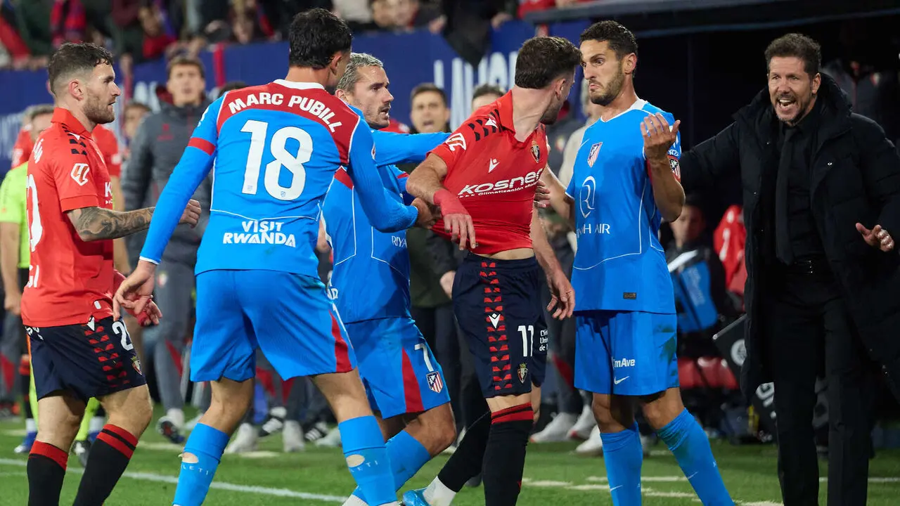 Partido de La Liga EA Sports entre CA Osasuna y Atl&eacute;tico Madrid disputado en el estadio de El Sadar en Pamplona. I&Ntilde;IGO ALZUGARAY