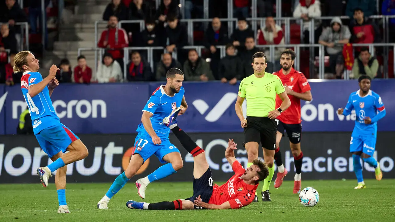 Partido de La Liga EA Sports entre CA Osasuna y Atl&eacute;tico Madrid disputado en el estadio de El Sadar en Pamplona. I&Ntilde;IGO ALZUGARAY